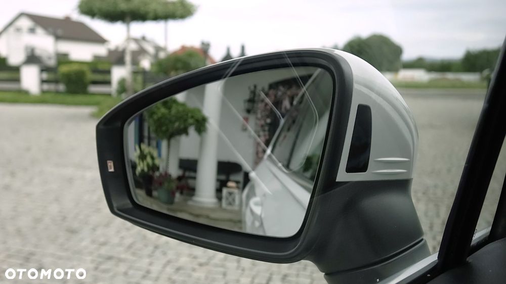 Volkswagen Tiguan - 34