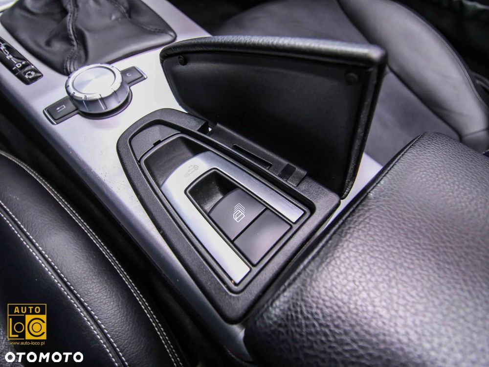 Mercedes-Benz SLK 200 (BlueEFFICIENCY) 7G-TRONIC - 23