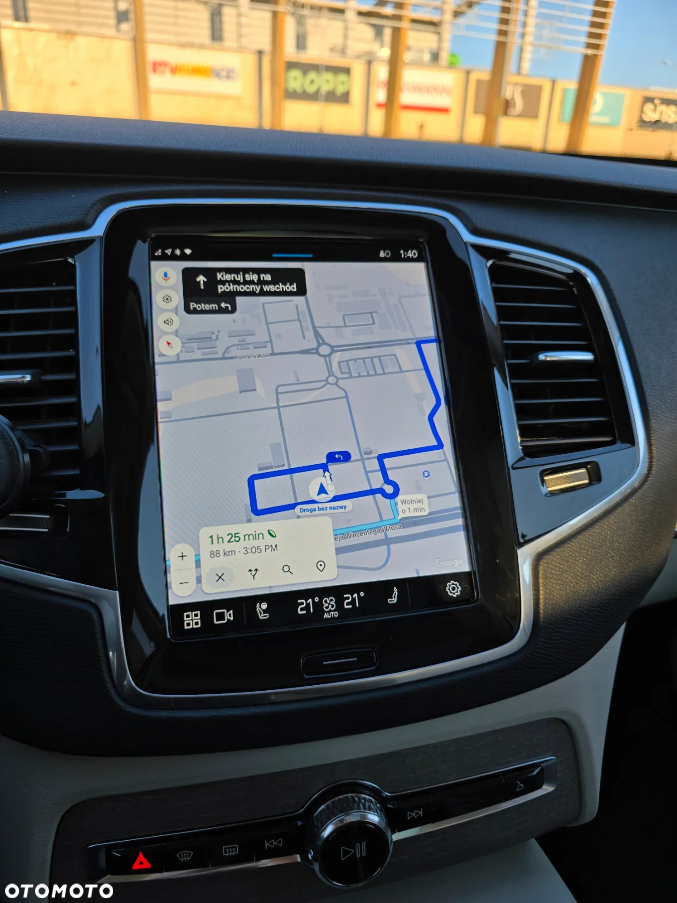 Volvo XC 90 - 21