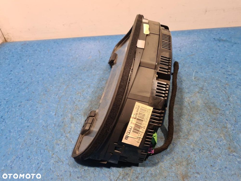 AUDI A4 B6 1.8B LICZNIK 8E0920900L - 5