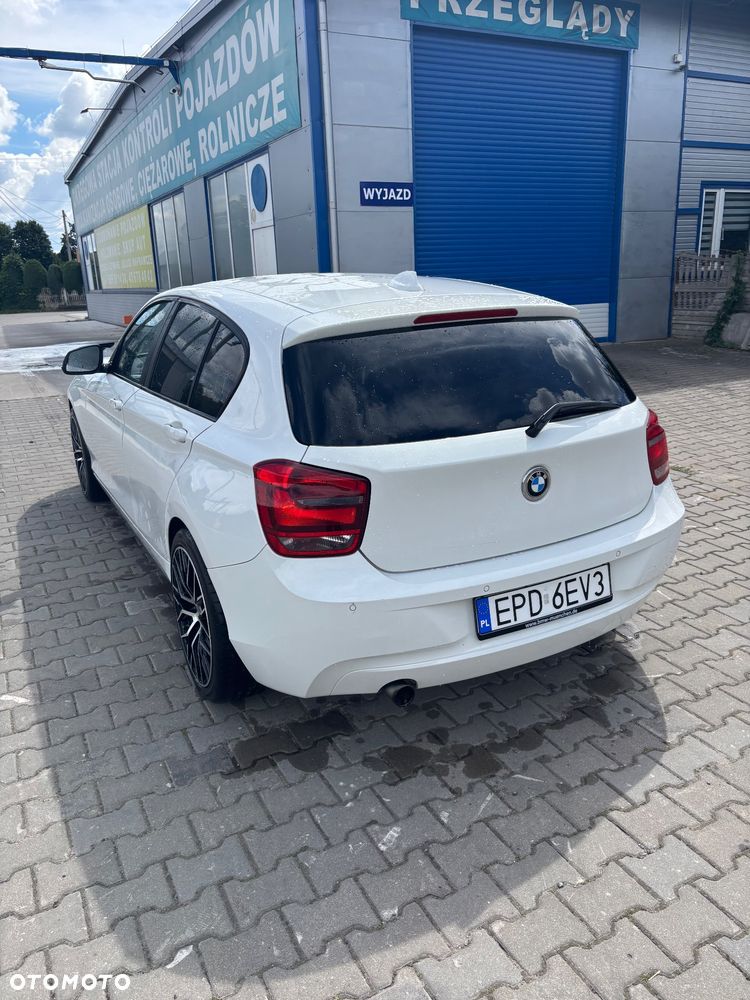 BMW Seria 1 120d Sport Line - 7