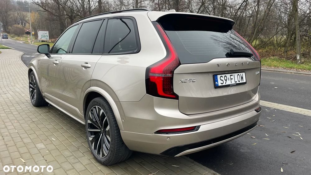 Volvo XC 90 - 8