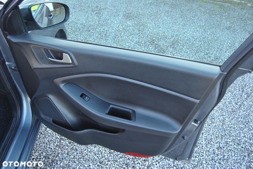 Hyundai i20 1.4 Premium - 29