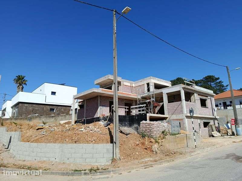 Fantásticas Moradia Isolada T4  no Pinhal do General 800mil - Grande imagem: 2/12