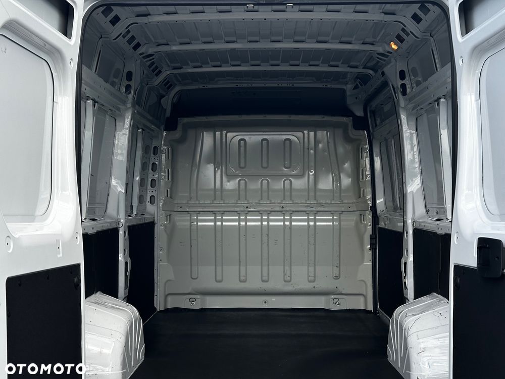 Peugeot BOXER - 12