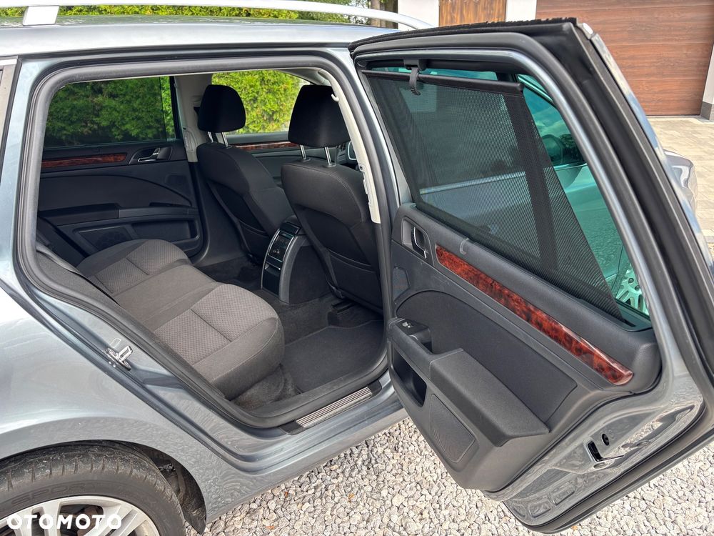 Skoda Superb 2.0 TDI Elegance DSG - 18