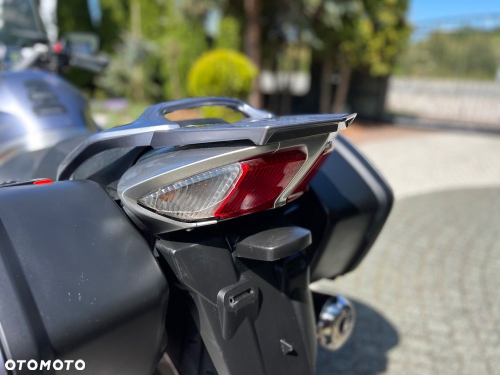 Yamaha FJR - 22