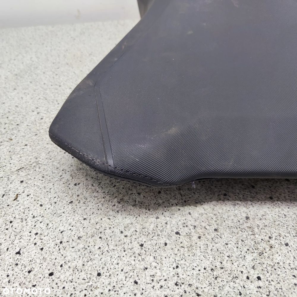 Kanapa, fotel przód, siedzenie kierowcy KTM 1290 Super Duke GT - 12