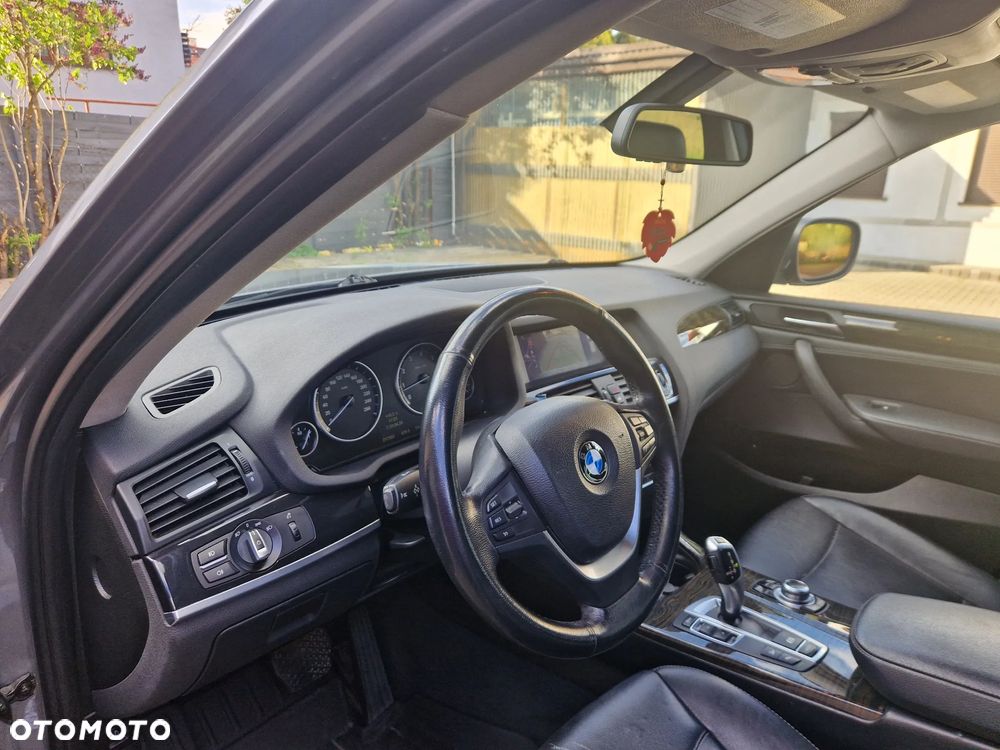 BMW X3 xDrive35i Sport-Aut - 8