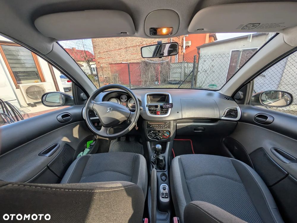 Peugeot 206 plus - 13