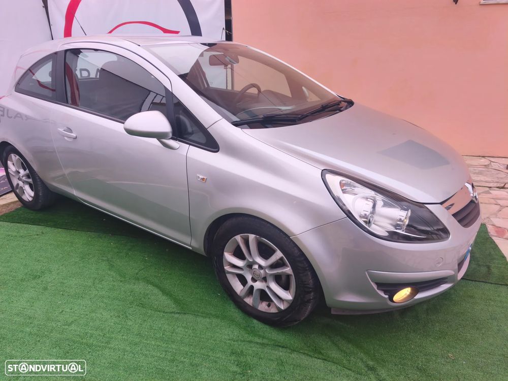 Opel Corsa 1.2 - 1