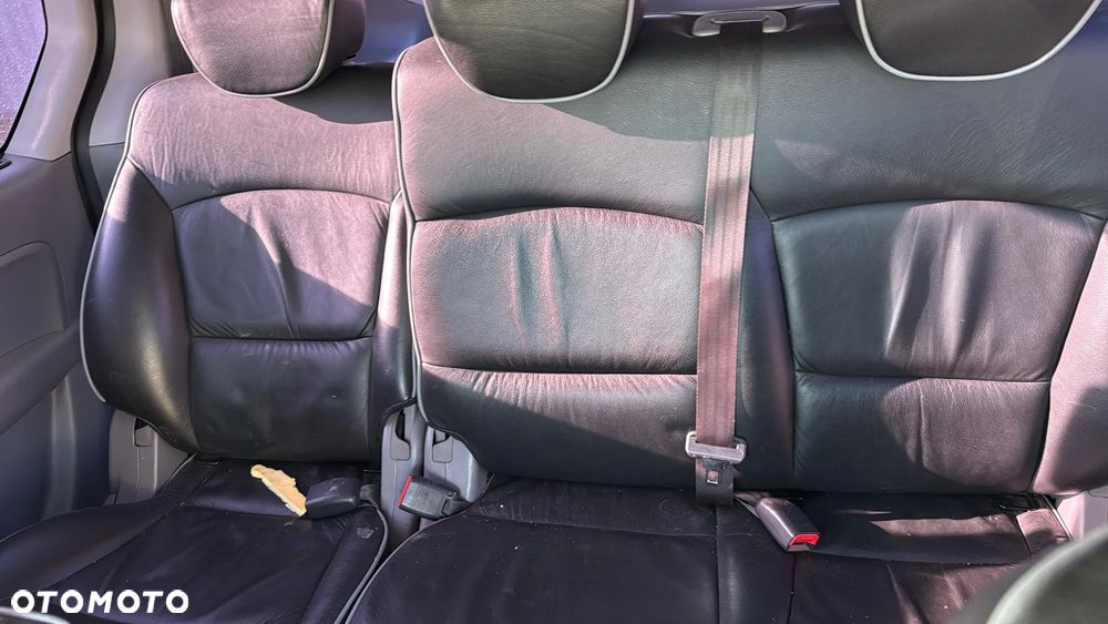 Hyundai H-1 Starex - 18