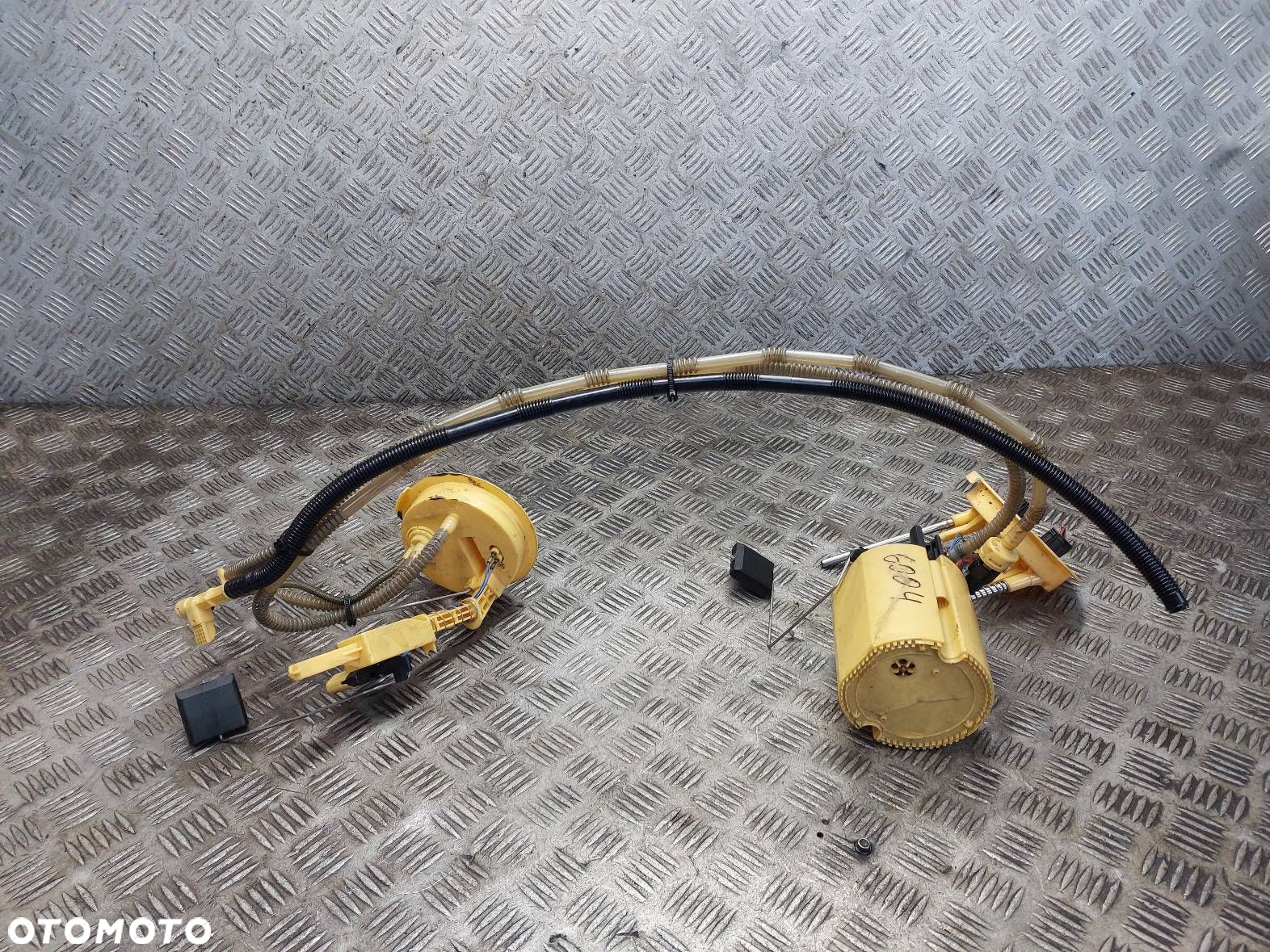 POMPKA PALIWA + PŁYWAK BMW E90 2.0 D 7197074 6763888 - 2