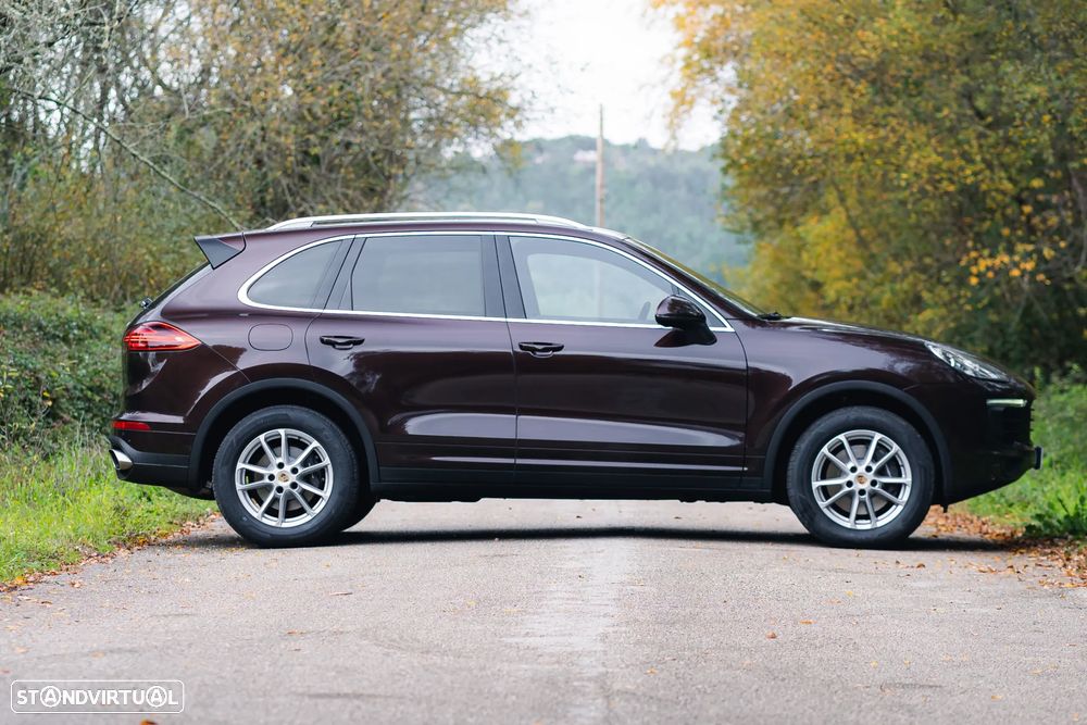 Porsche Cayenne - 4