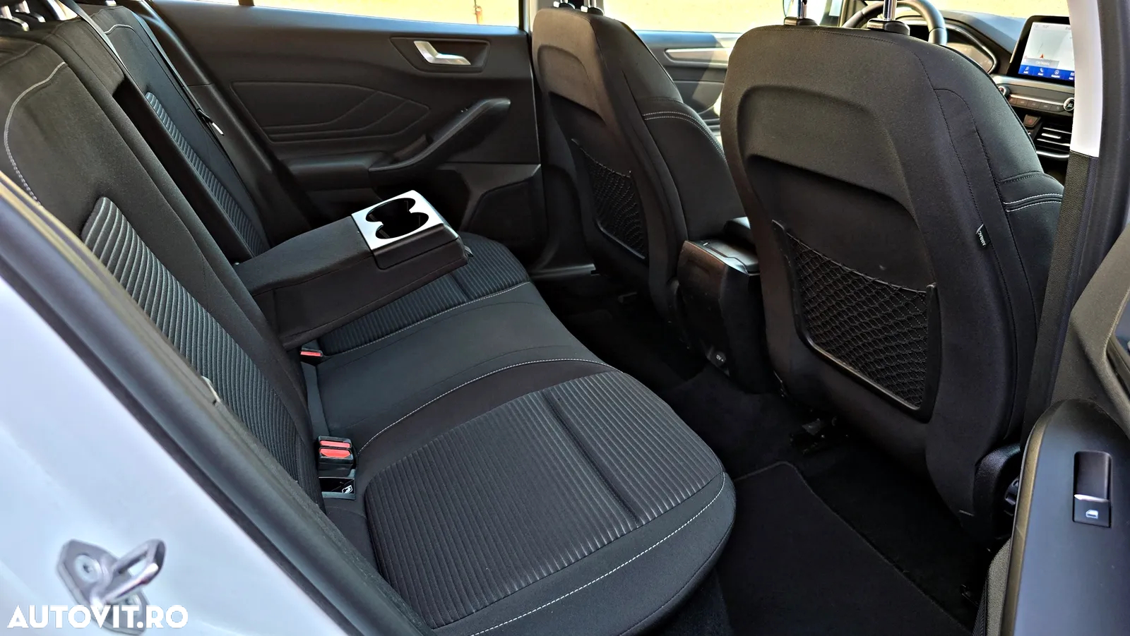 Ford Focus 1.5 EcoBlue Start-Stopp-System Aut. TITANIUM - 7