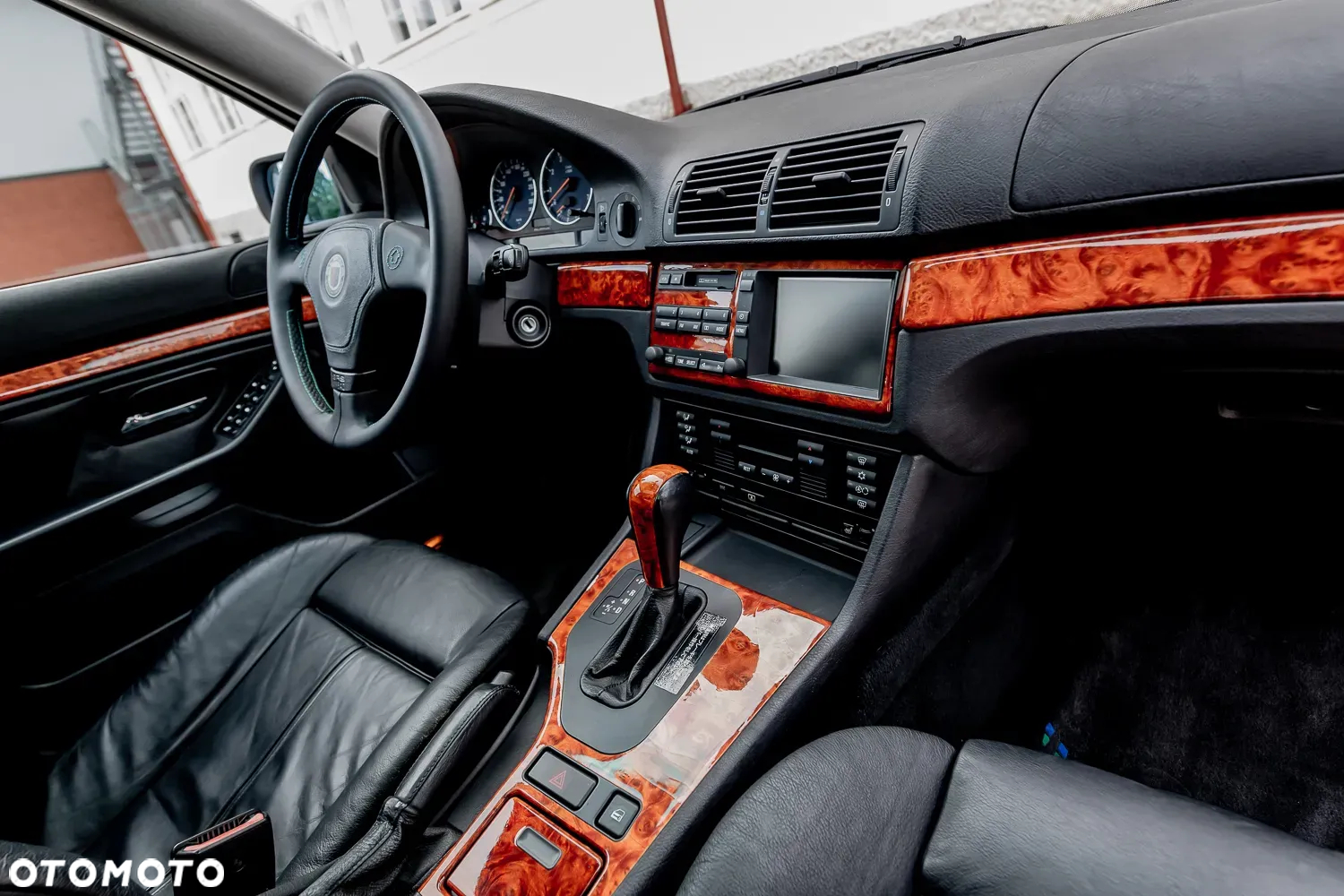 BMW-ALPINA B10 V8S touring Switch Tronic - 25
