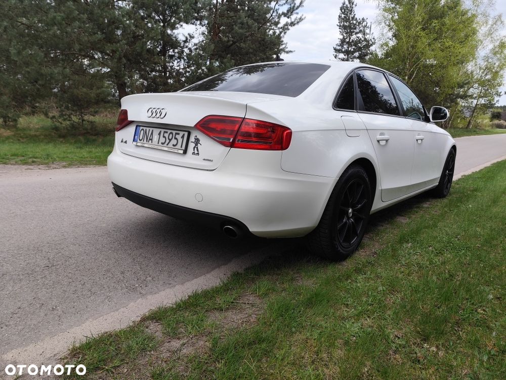 Audi A4 Limousine - 3