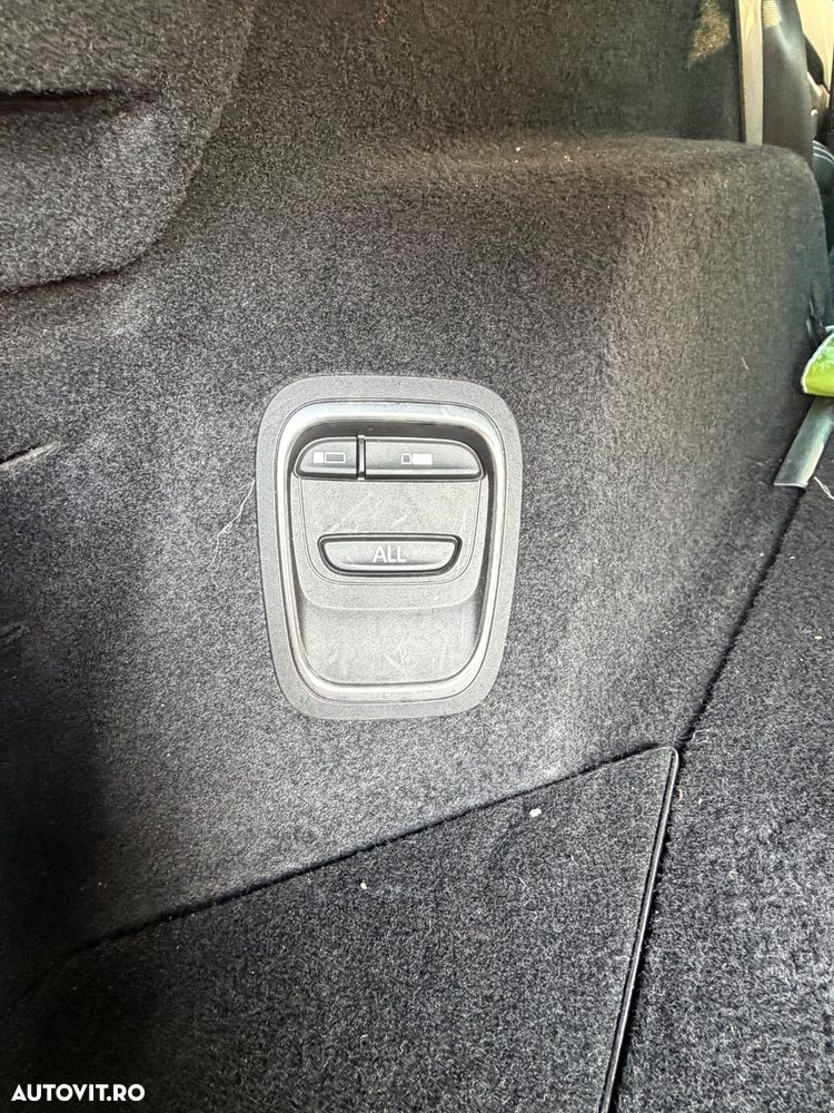 Renault Grand Scenic ENERGY dCi 110 EDC BOSE EDITION - 19