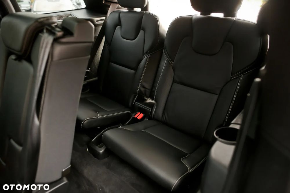 Volvo XC 90 B5 D AWD R-Design 7os - 21