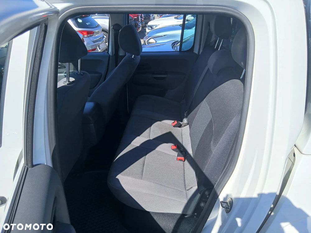 Volkswagen Amarok Double Cab 2.0 TDi 4MOTION Basic - 6