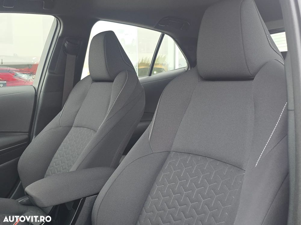 Toyota Corolla 1.8 HSD Dynamic - 11