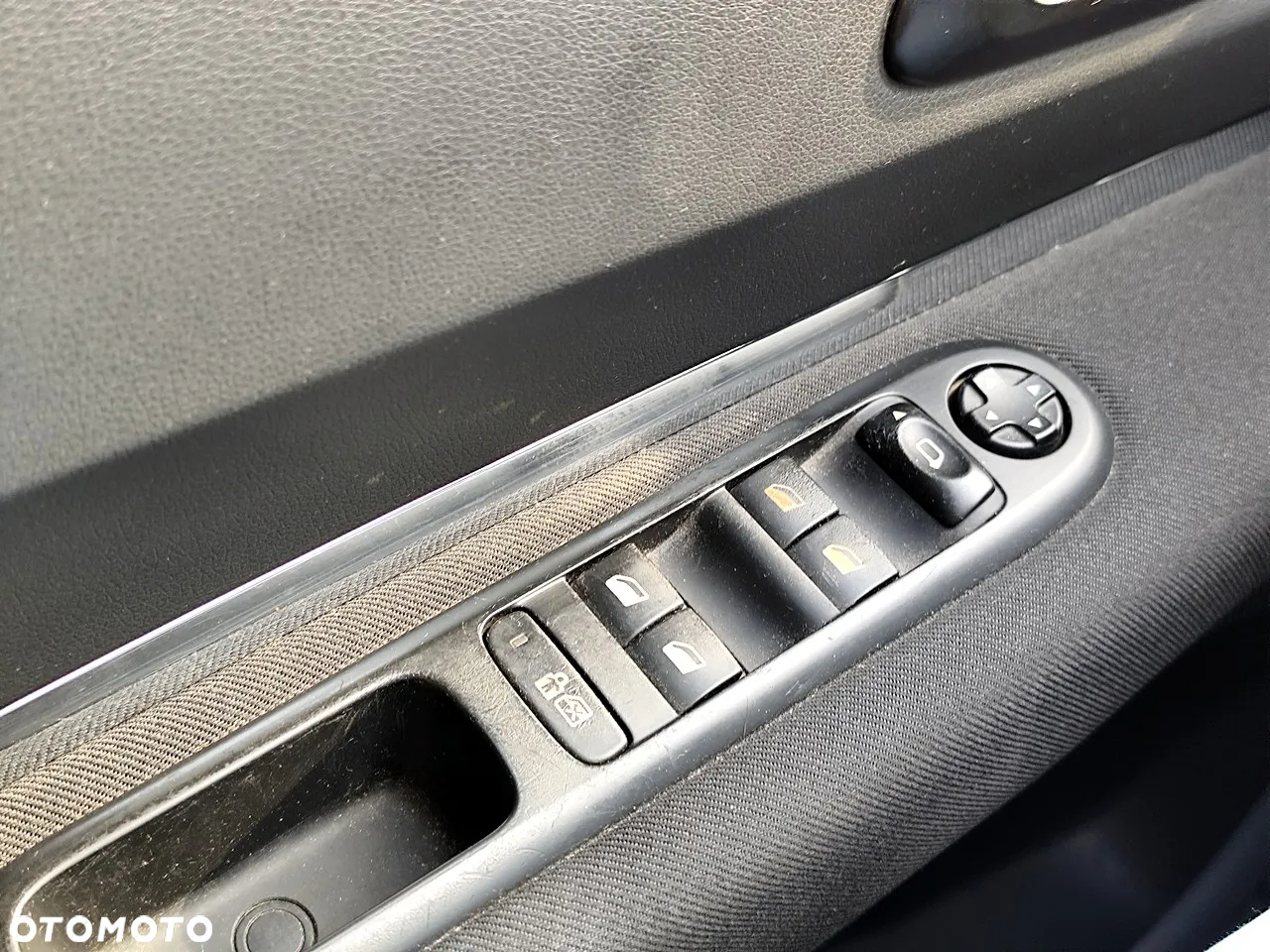 Peugeot 5008 2.0 HDi Active - 17