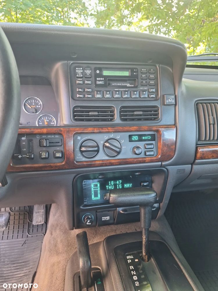 Jeep Grand Cherokee 4.0 Limited - 10