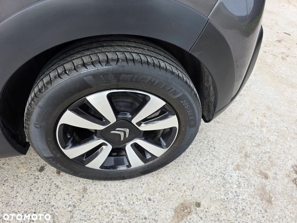 Citroën C3 Pure Tech 82 ELLE - 6