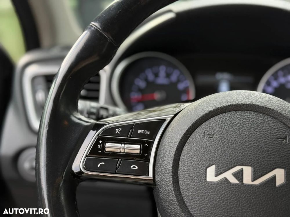 Kia Ceed 1.5 T-GDI 6MT Best - 12