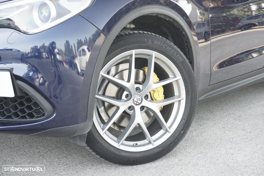 Alfa Romeo Stelvio 2.0 T Veloce TI Q4 AT8 - 14