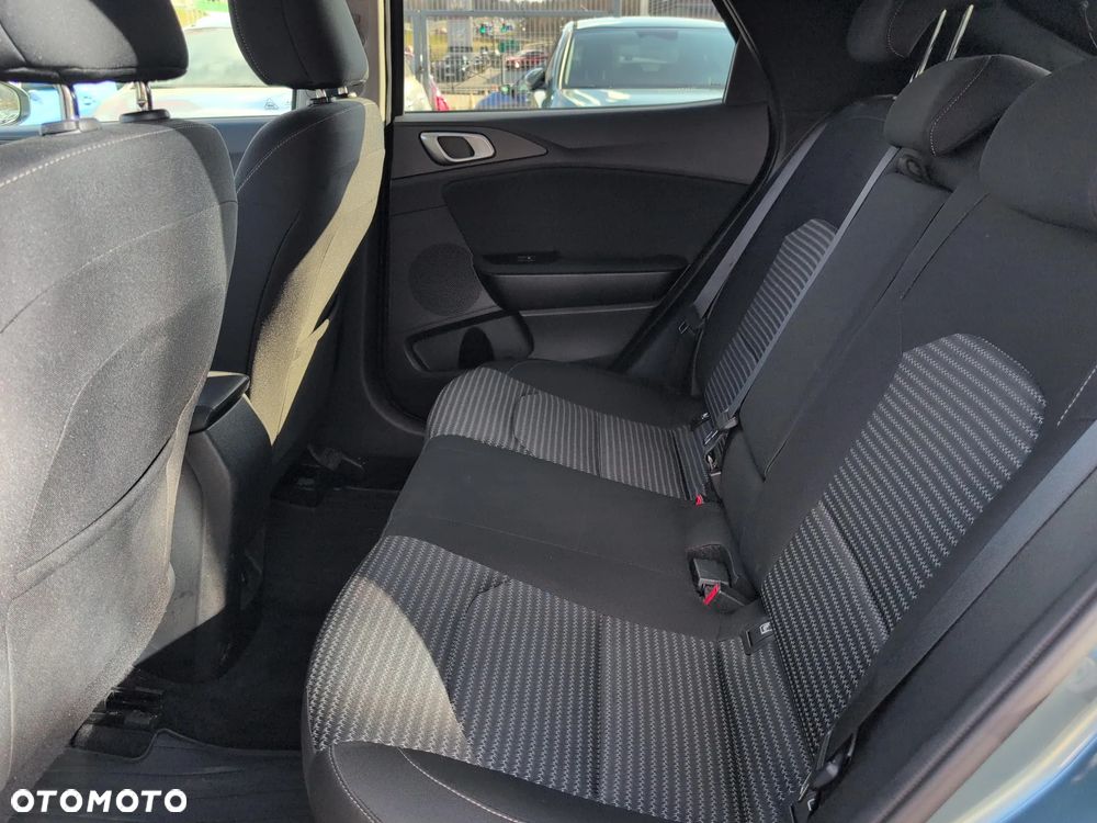 Kia XCeed 1.5 T-GDI M - 21