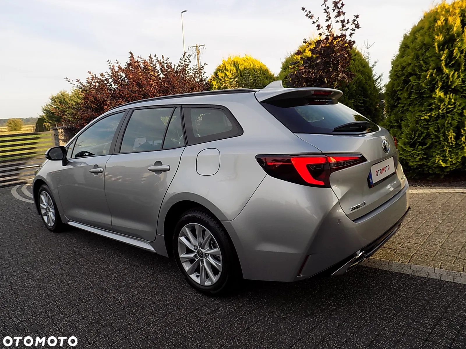 Toyota Corolla - 13