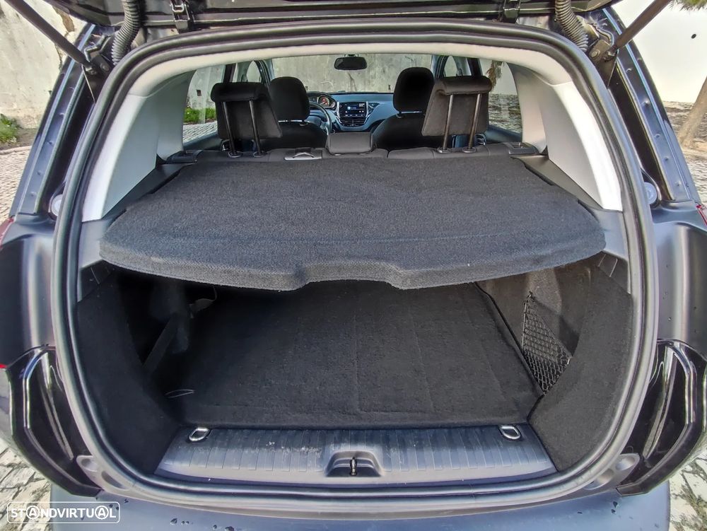 Peugeot 2008 1.2 PureTech Allure - 16