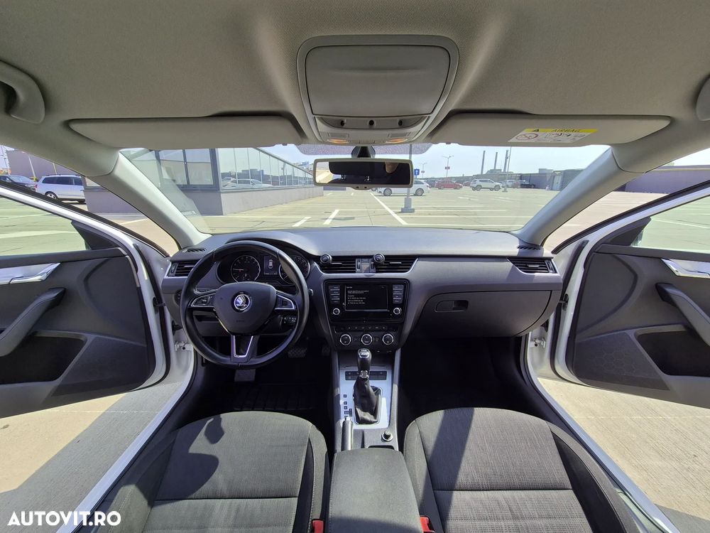 Skoda Octavia 2.0 TDI DSG 4X4 Ambition - 30