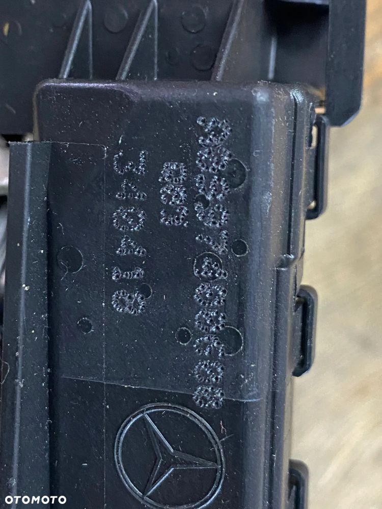 MERCEDES gla 156 zamek klapy z dociagiem A 0997400600 - 2
