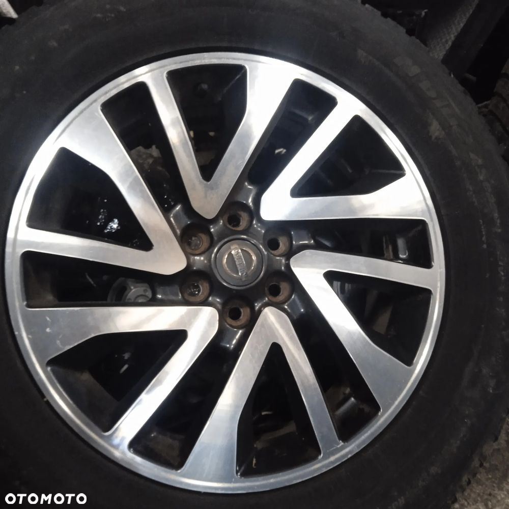 Koła felgi nissan 18 6x114.3 Et45 7J - 9