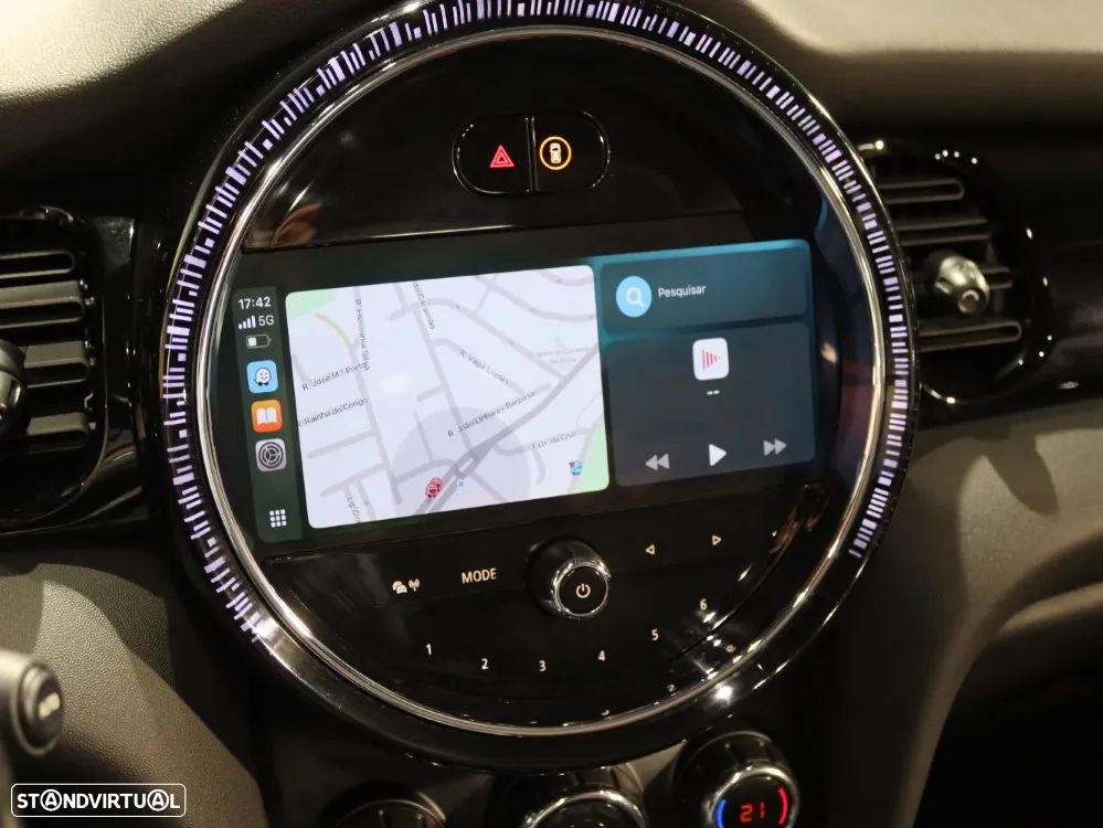 MINI Cabrio Cooper Premium Classic Auto - 26