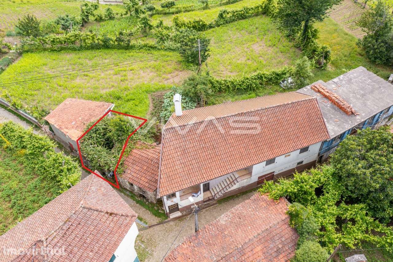 Moradia para Restaurar T0 Venda em Ferral,Montalegre - Grande imagem: 2/2