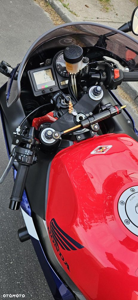Honda CBR - 12