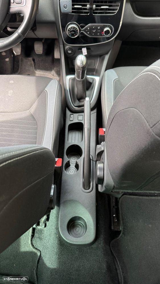 Renault Clio 1.5 dCi Dynamique S — fotografia 14