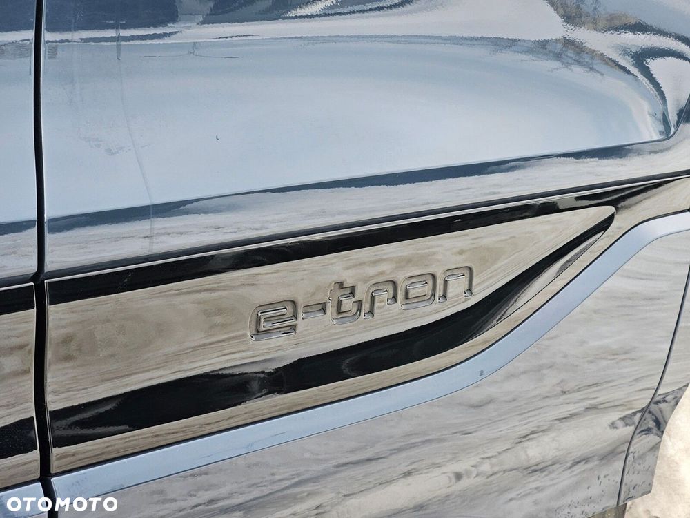 Audi Q6 e-tron 83kWh - 11
