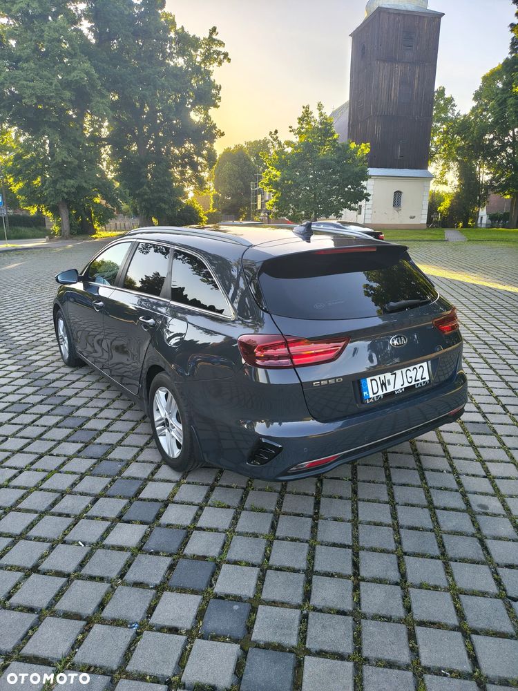 Kia Ceed 1.6 CRDi mHEV L Business Line - 2