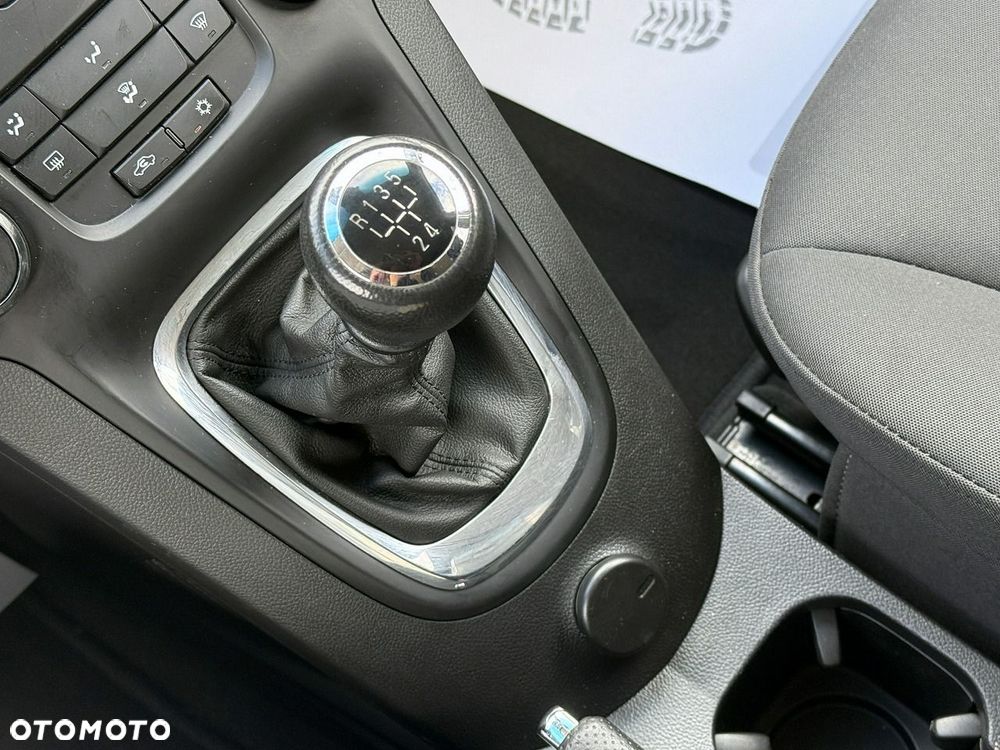 Chevrolet Orlando 1.8 LS - 15