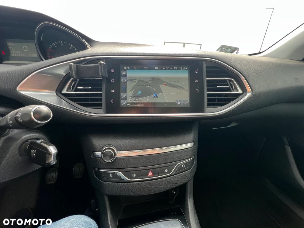 Peugeot 308 BlueHDi FAP 120 Stop&Start Active - 14