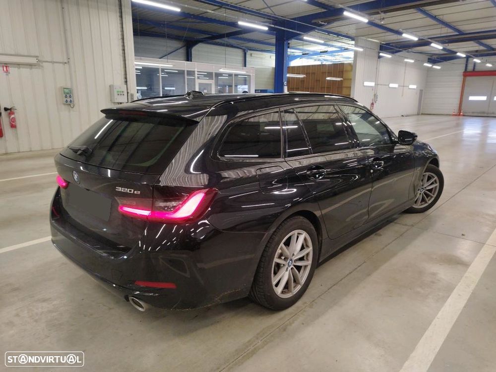 BMW 320 e Line Sport Auto - 2