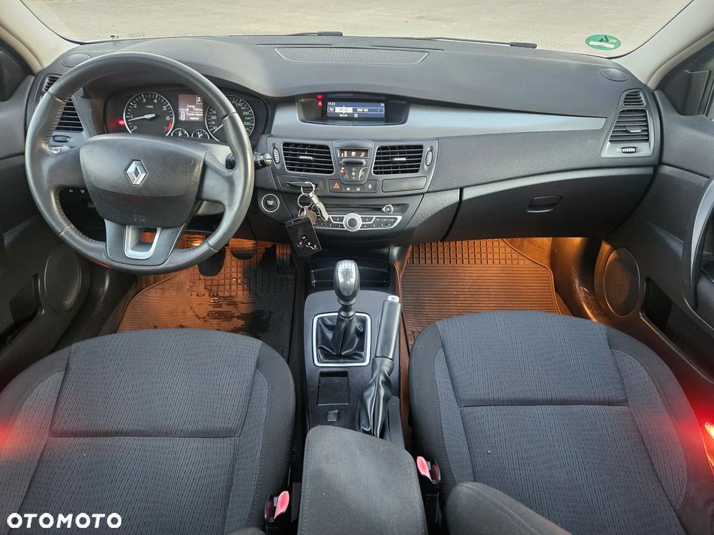 Renault Laguna 1.6 16V 110 Emotion - 11