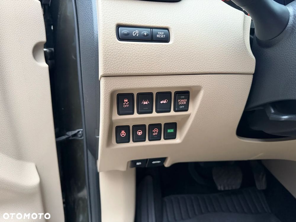 Nissan X-Trail 1.7 dCi ALL-MODE 4x4i Xtronic Tekna - 10