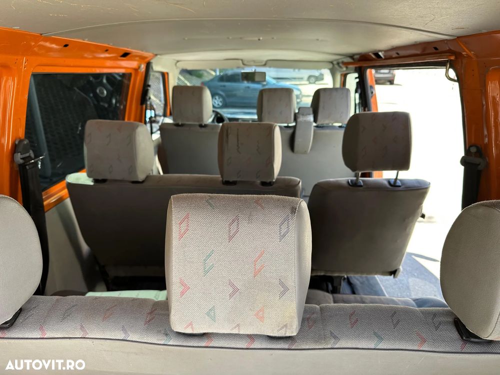 Volkswagen Transporter - 14