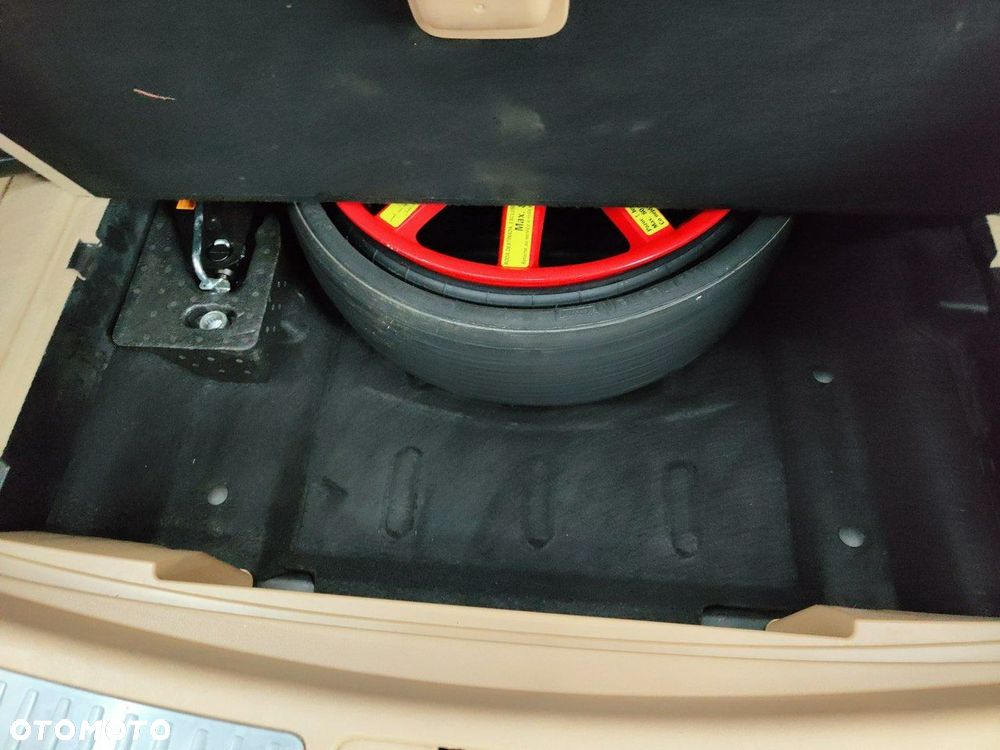 Porsche Macan S - 37