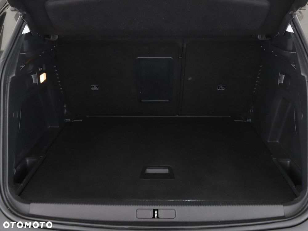Peugeot 3008 1.5 BlueHDi Active S&S EAT8 - 21